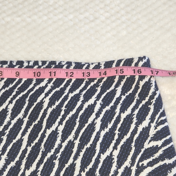LOFT MINI SKIRT WOMENS SIZE L PETITE NAVY AND WHITE COLOR - Picture 10 of 12